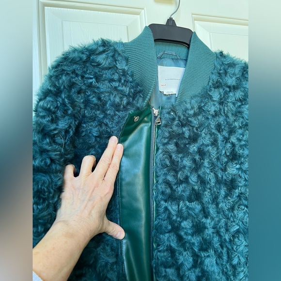 Anthropologie Curly Faux Fur Jacket in Teal. Like New. Large, fits like XL. - Picture 5 of 15